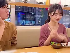 小顔スレンダー美女がナンパハメ撮りエッチで強引にバイブ挿入されて濡れ濡れ