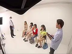Fカップのアイドル美女の水着生着替えをコッソリ隠し撮り