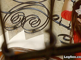 Bullet bra babe – Hitomi – Leg Sex